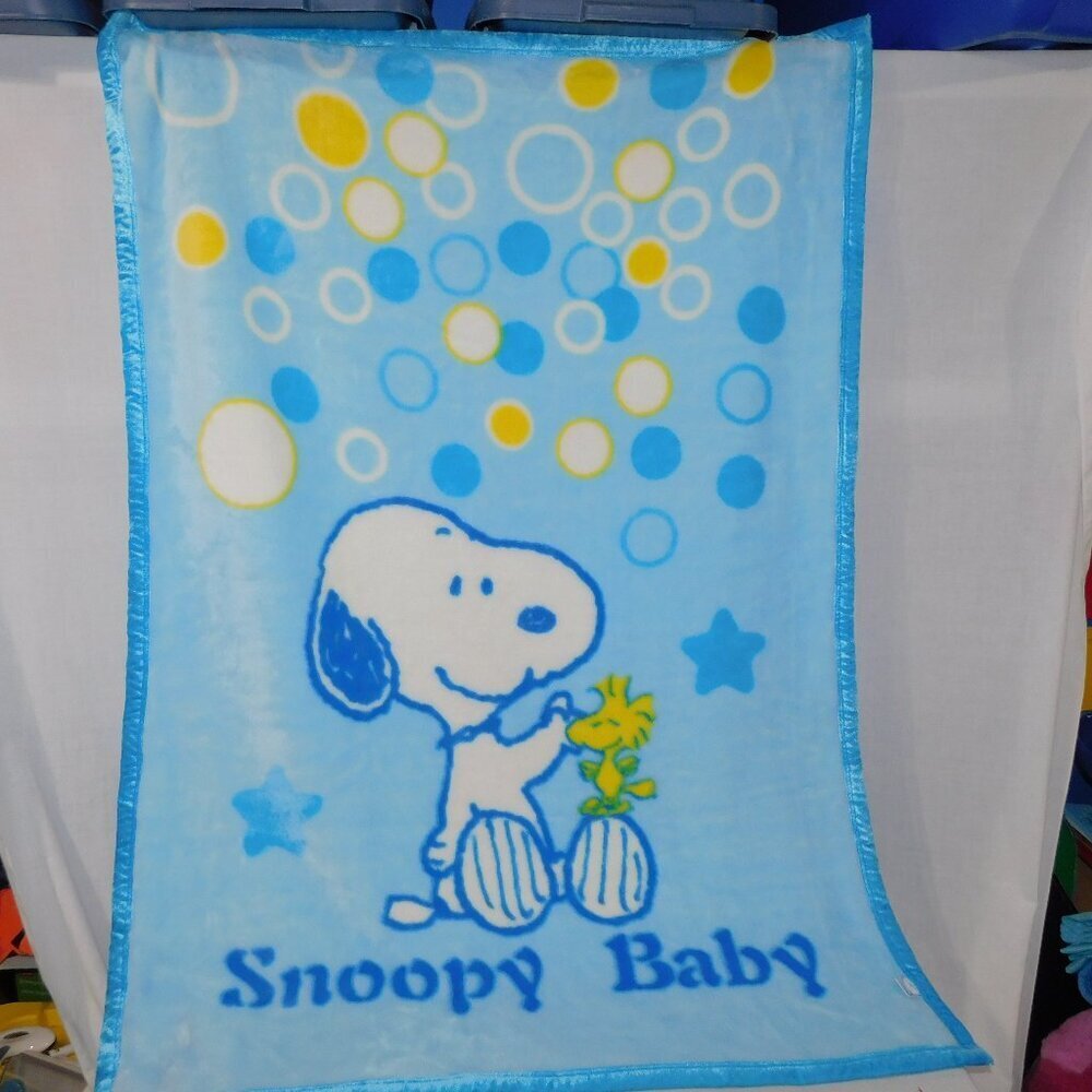 Peanuts Snoopy Baby Woodstock Blue White Yellow Plush Fleece Blanket 39" x 55"